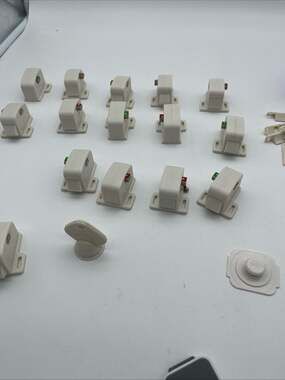 Lot of 15 Safety 1st Magnetic Tot-Lok Child Safety Cabinet Locks w Key & Hardwar